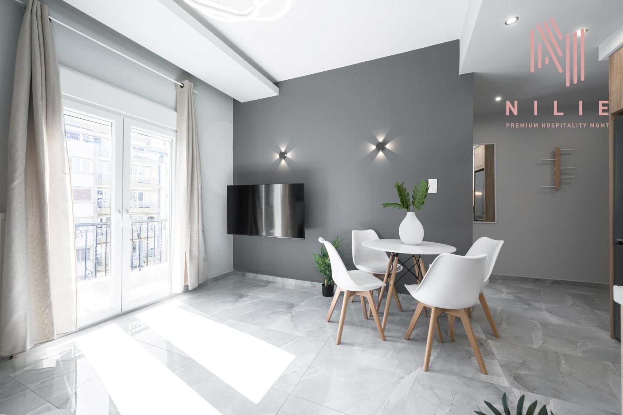 Soleggiato, Nilie Hospitality Mgmt